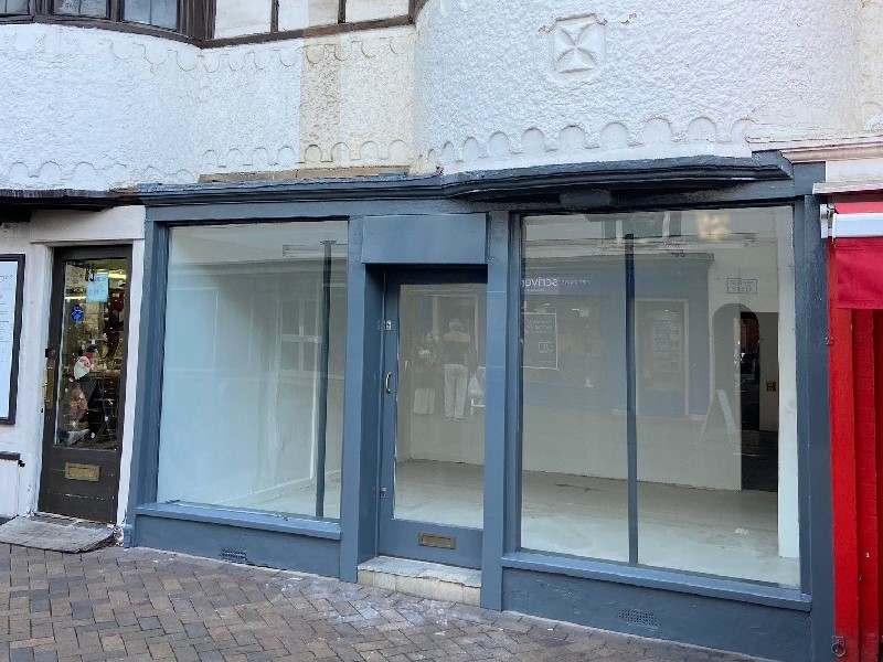 St Edburg's Hall, Priory Road, Bicester OX26 6BL