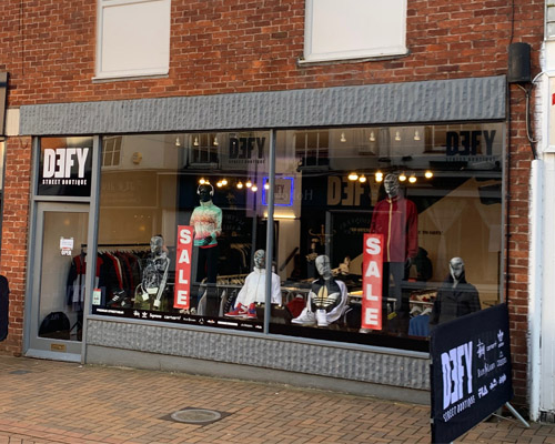 SHOP PREMISES, 13 Parsons Street, Banbury OX16 5LW