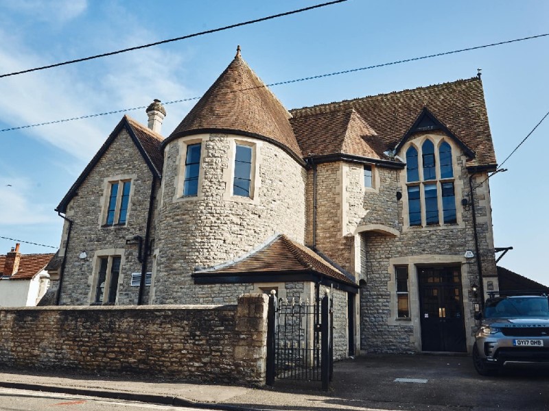 St Edburg's Hall, Priory Road, Bicester OX26 6BL