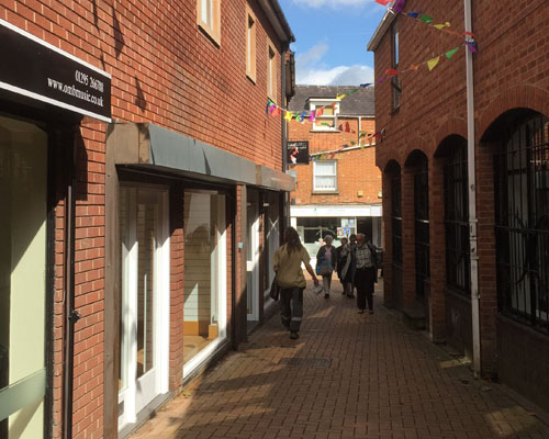 SHOP PREMISES FOR LEASE , 4 & 6 Church Walk, Banbury, OX16 5NY