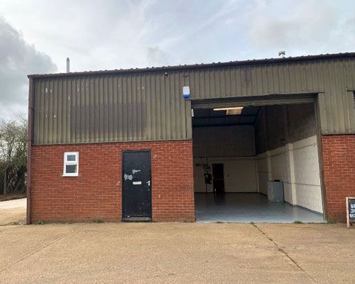 BUSINESS UNIT WITH YARD, 5A Great Central Way, Woodford Halse, NN11 3PZ